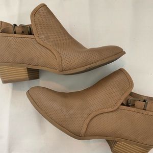 EXPESS Taupe Moto Bootie ✨